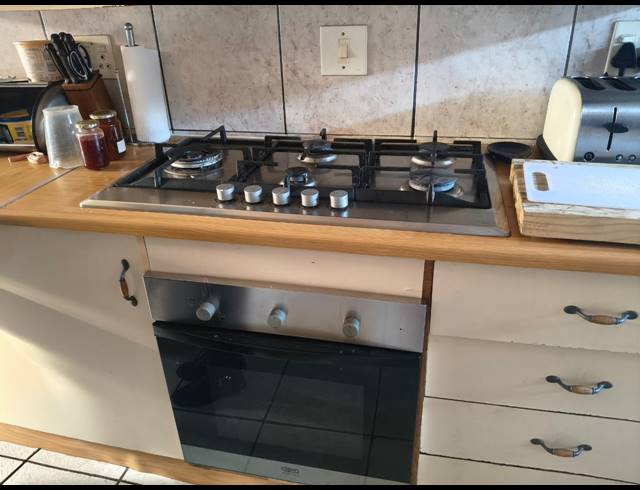 4 BEDROOM HOUSE FOR SALE IN OOS EINDE